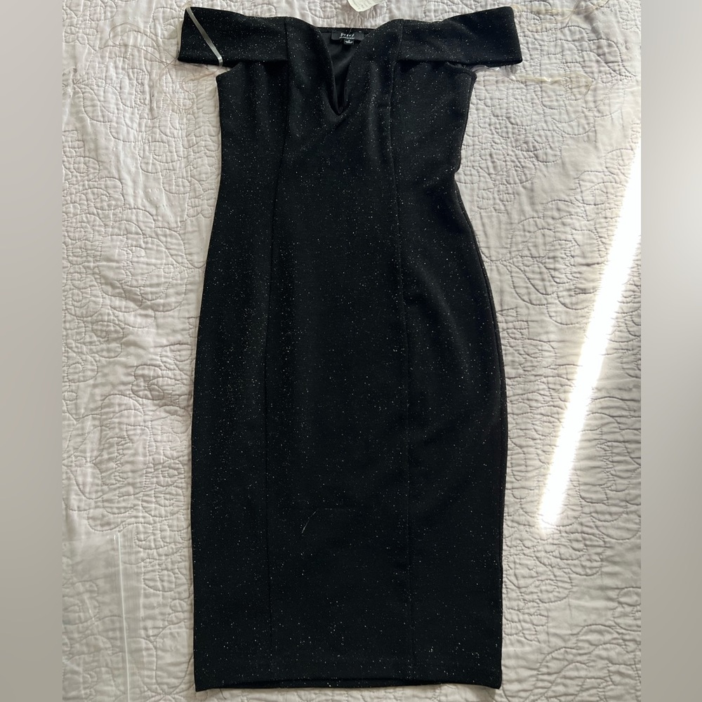 Off shoulder sparkly black dress - small